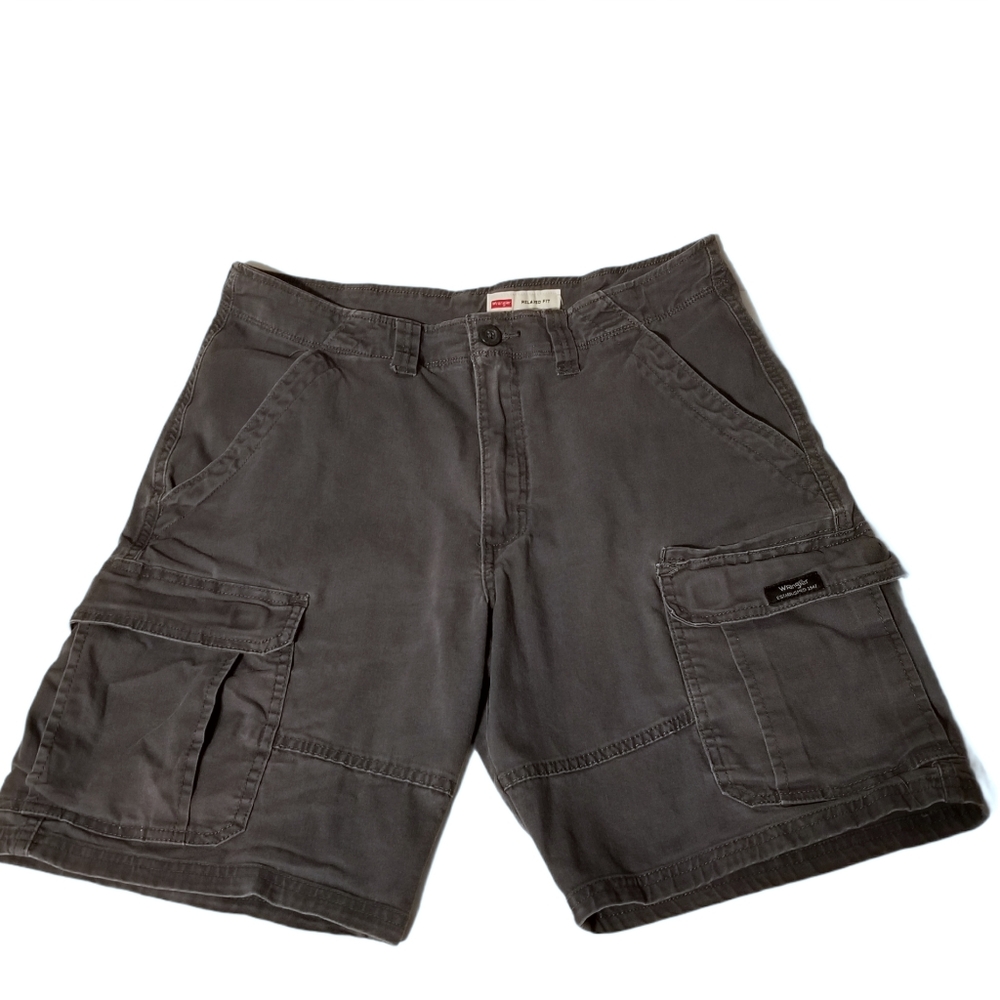 Wrangler Relaxed Fit Gray Cargo Shorts